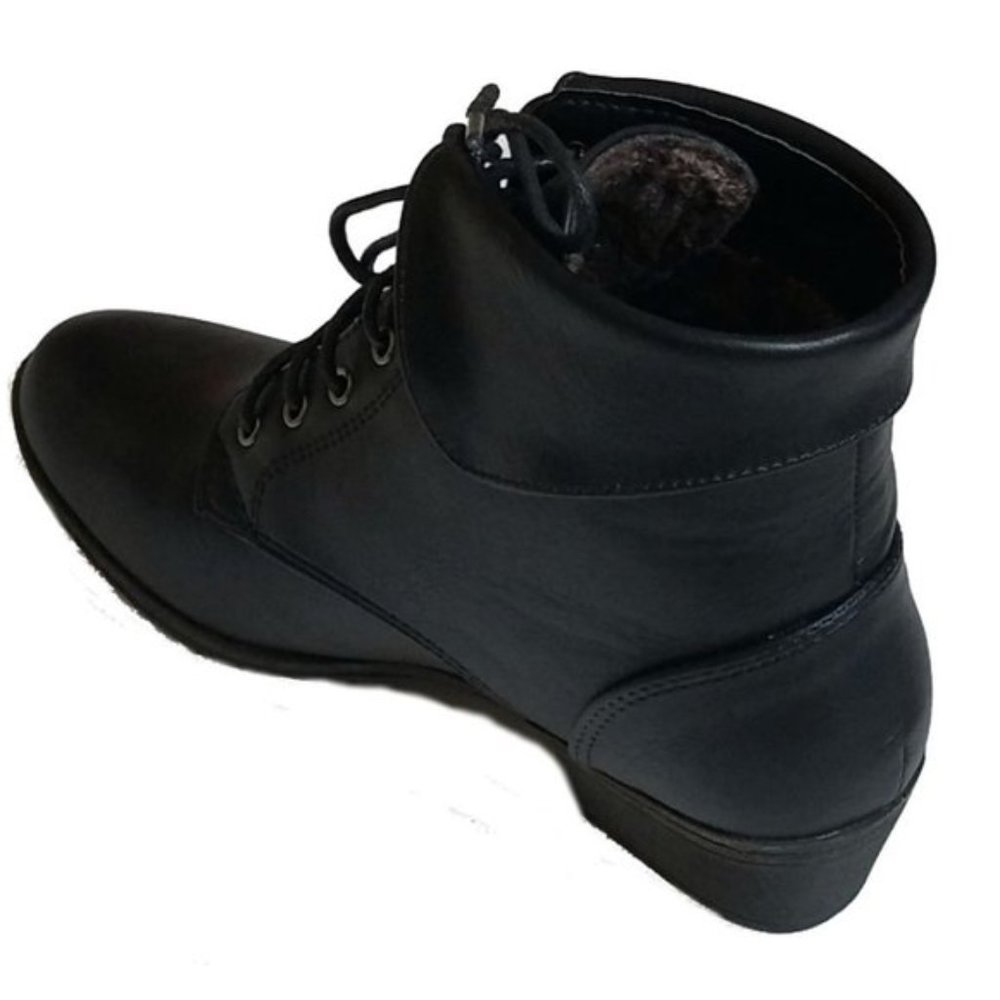 Top Moda Women's Black Ankle Boot New in Box! - Picture 3 of 4